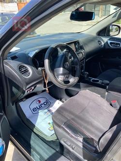 نيسان باثفايندر